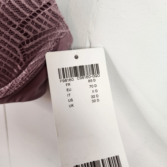 Chantelle Easy Feel Emma Lightly Lined Underwire T-Shirt Bra 32D New NWT Purple - Picture 8 of 11